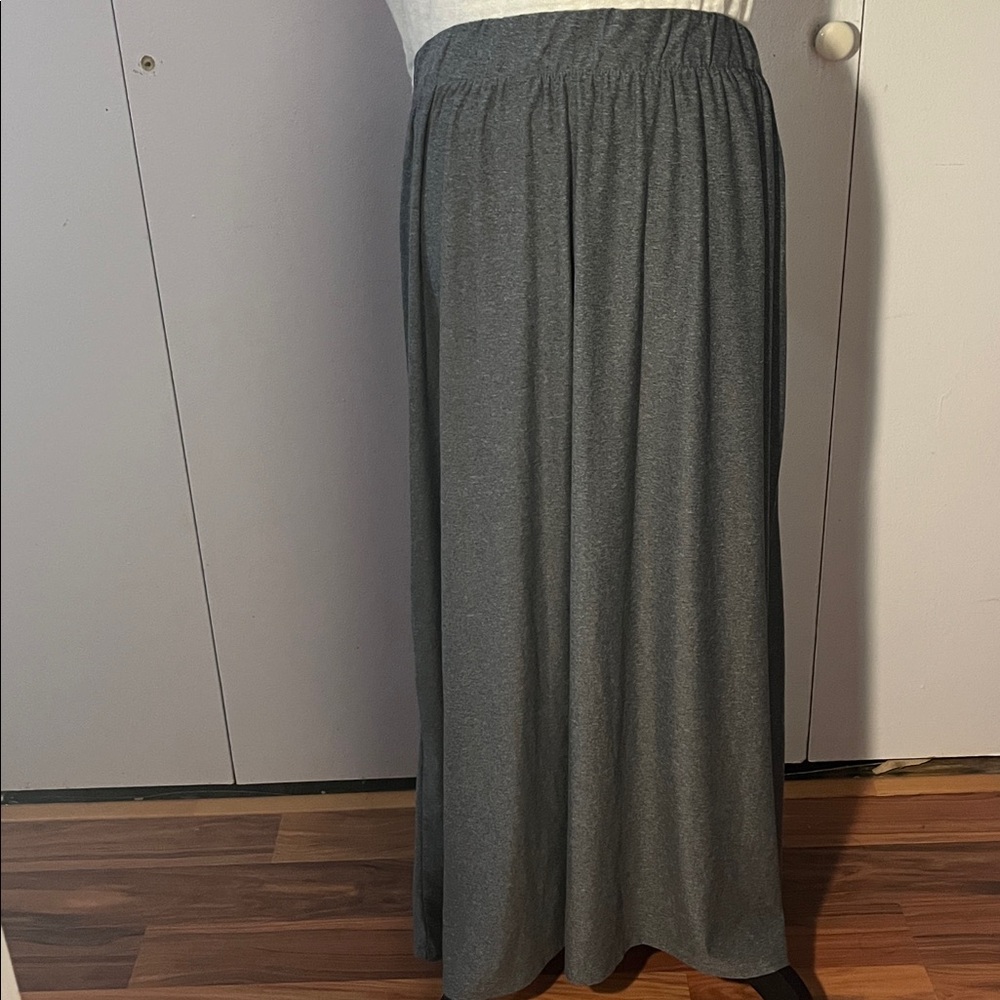 Terra & Sky Gray Midi A-Line Skirt with Ruched Details